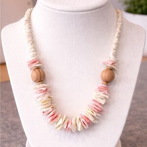 Shell and wood necklace